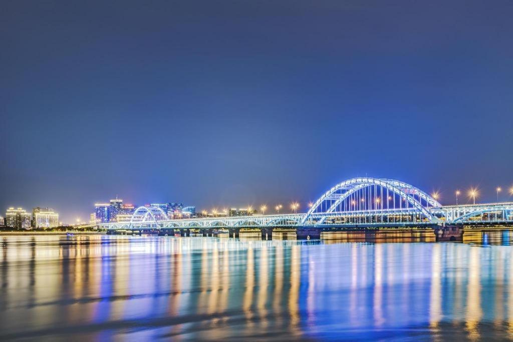 Ramada Plaza By Wyndham Hangzhou Riverside Екстер'єр фото