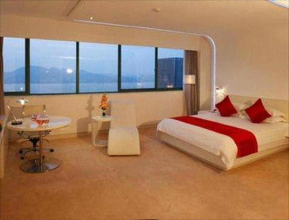 Ramada Plaza By Wyndham Hangzhou Riverside Екстер'єр фото